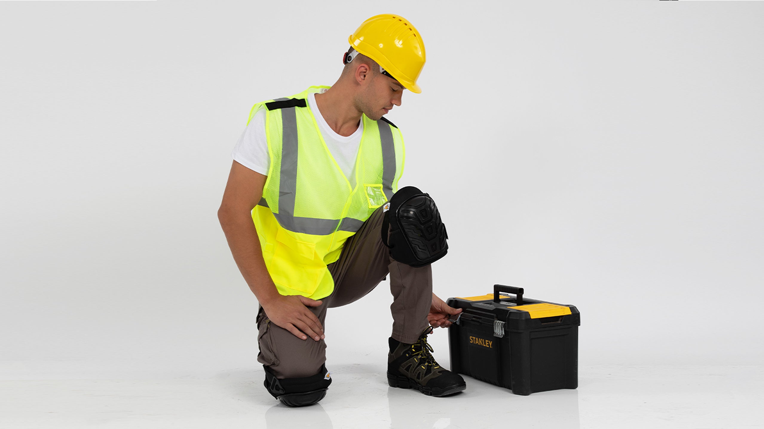 HIGH VISIBILITY AND SAFETY CLOTHING