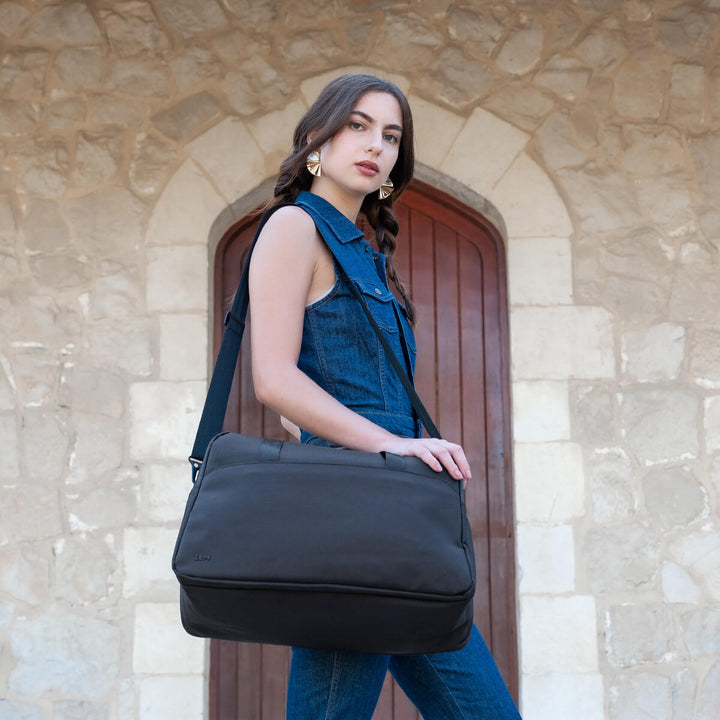 Onyx Weekender Travel Bag