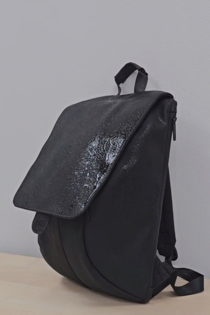 AMBER CHICK LAPTOP BACKPACK